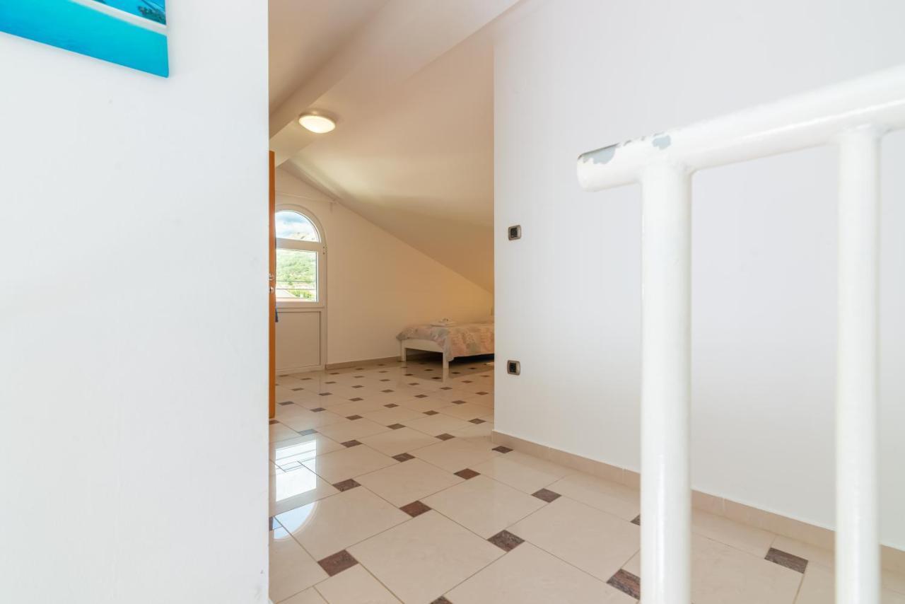 Apartment Lovorka 5 バスカ エクステリア 写真